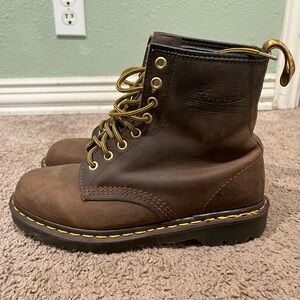 1460 Crazy Horse Doc Martens